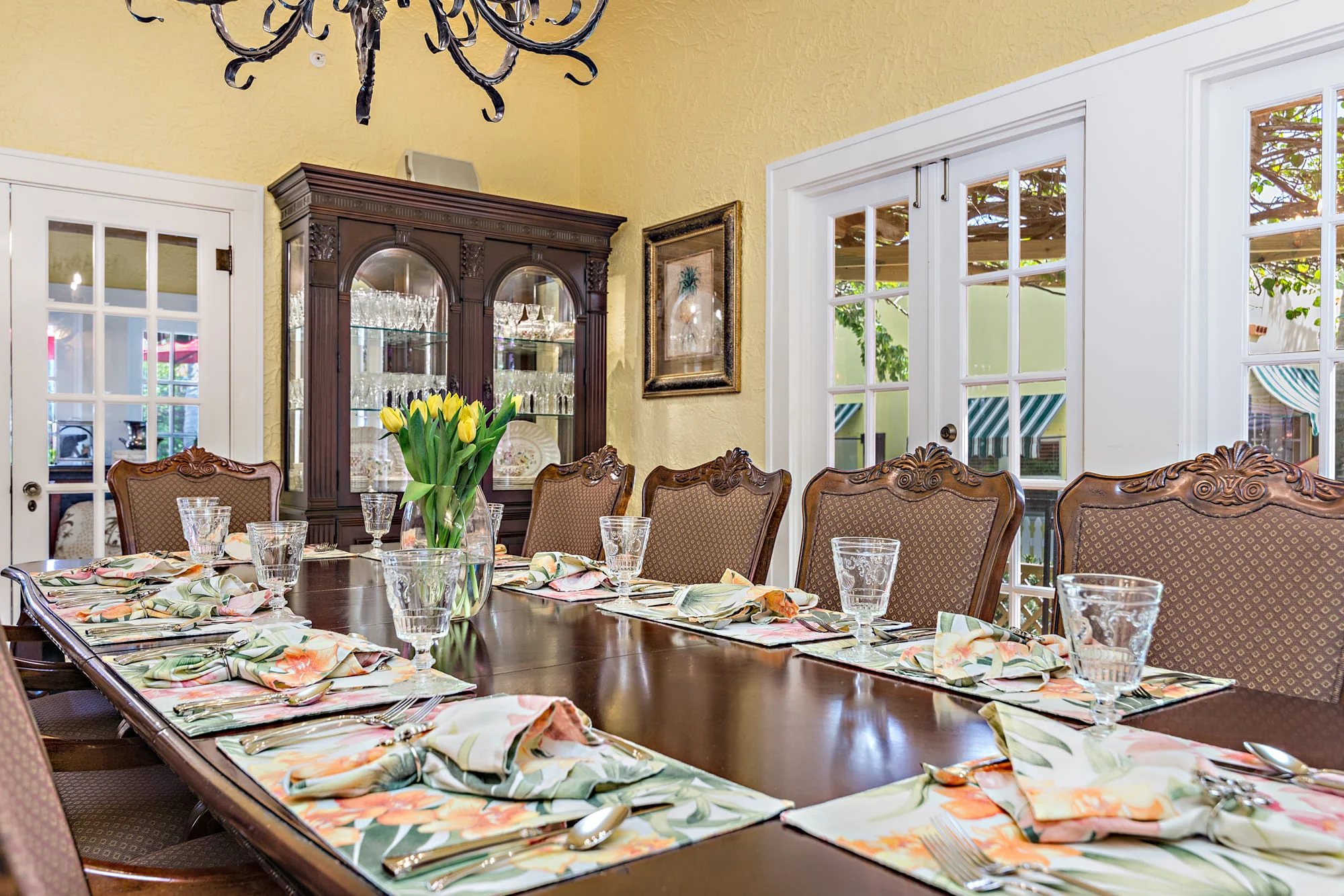 Image of owners formal dining room for guests who prefer breakfast indoors at Casa Grandview Bed and Breakfast